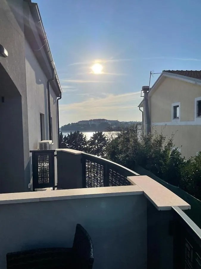 Apartment Sandy Beach - 1St Row At Sea Pjescana Uvala 0*,  Κροατία